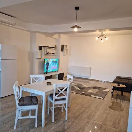 Danube Double Apartment เบรยลา ภายนอก รูปภาพ