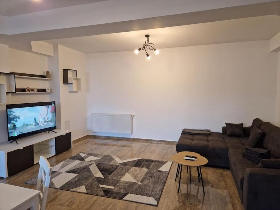 Danube Double Apartment เบรยลา ภายนอก รูปภาพ